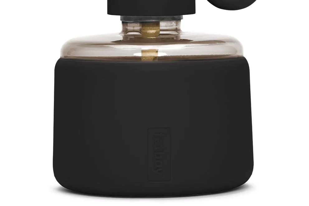 Fatboy Flamtastique Xs Black 1920×1280 Closeup 04 Fatboy Flamtastique Xs Black 1920x1280 Closeup 04